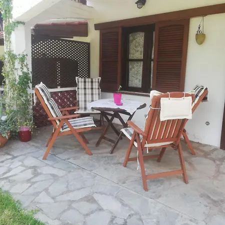 בית נופש Mhkyvernabeachholidaysparadise *